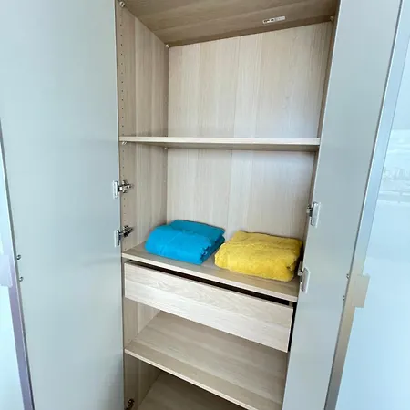 Paris Pantin Magnifique Appartement 4 Pieces De 108M2 Avec 2 Parking Interieur - Tres Cosy Pour 1 A 12 Personnes - Entierement Refait A Neuf Entire Apartment Luxurious And Warm - Pantin Paris 19 Eme Free Wifi Gratuit Exterior photo