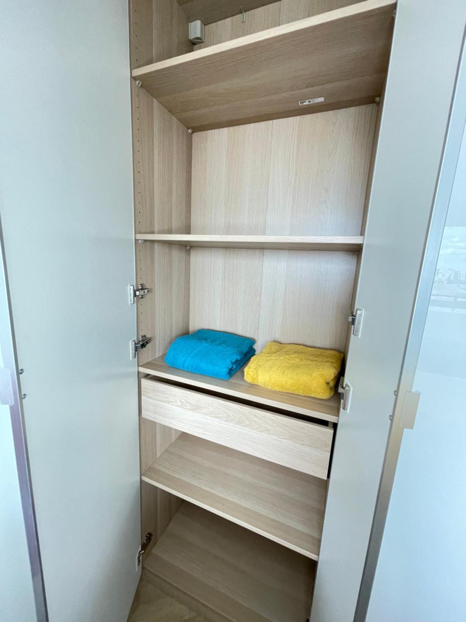 Paris Magnifique 4 Pieces De 108m2 Avec 2 Parking Interieur - Tres Cosy Pour 1 A 12 Personnes - Entierement Refait A Neuf Entire Luxurious And Warm - Paris 19 Eme Free Wifi Gratuit *