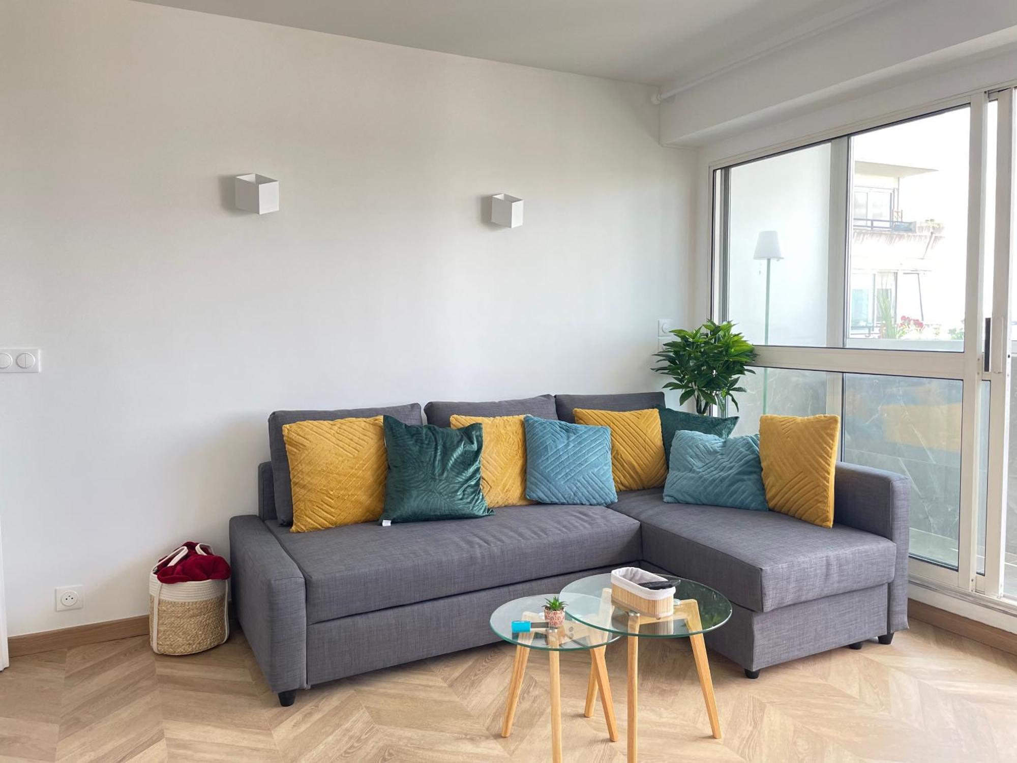 Paris Magnifique 4 Pieces De 108m2 Avec 2 Parking Interieur - Tres Cosy Pour 1 A 12 Personnes - Entierement Refait A Neuf Entire Luxurious And Warm - Paris 19 Eme Free Wifi Gratuit * Pantin
