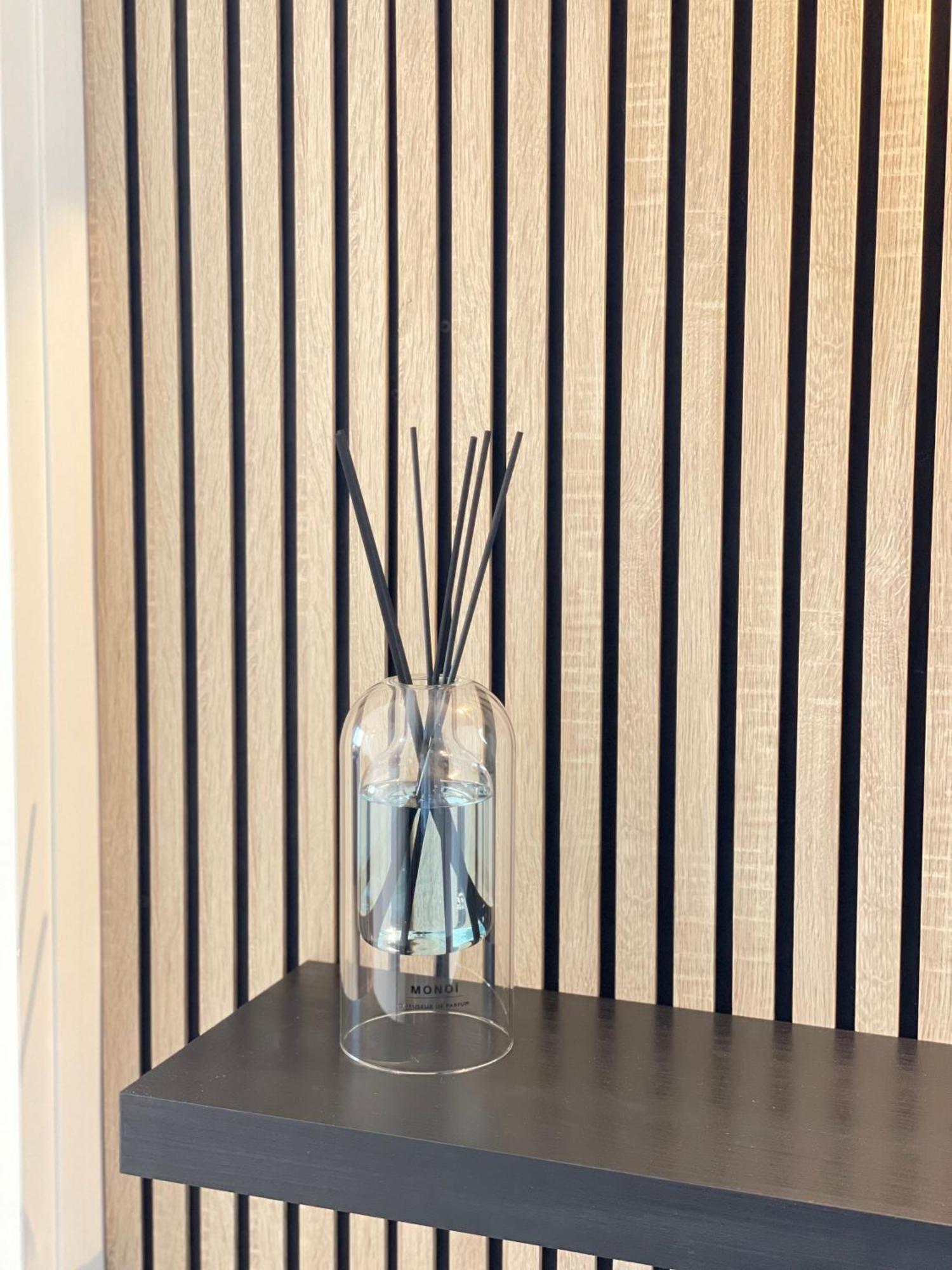 Paris Magnifique 4 Pieces De 108m2 Avec 2 Parking Interieur - Tres Cosy Pour 1 A 12 Personnes - Entierement Refait A Neuf Entire Luxurious And Warm - Paris 19 Eme Free Wifi Gratuit