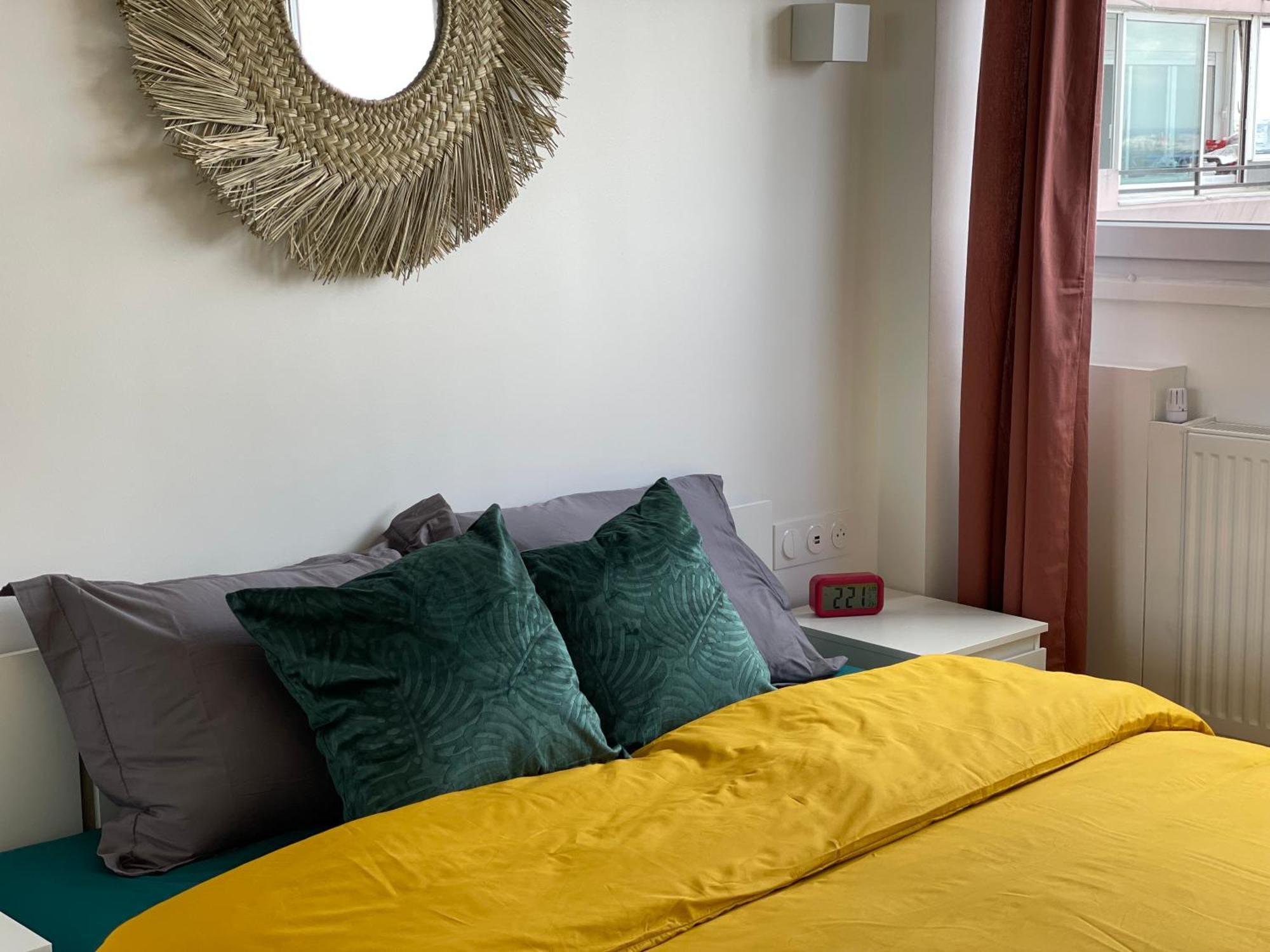 Apartment Paris Magnifique 4 Pieces De 108m2 Avec 2 Parking Interieur - Tres Cosy Pour 1 A 12 Personnes - Entierement Refait A Neuf Entire Luxurious And Warm - Paris 19 Eme Free Wifi Gratuit Pantin
